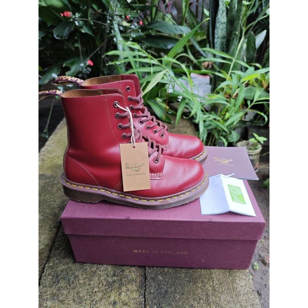 Dr Martens MIE Vintage 1460 Oxblood