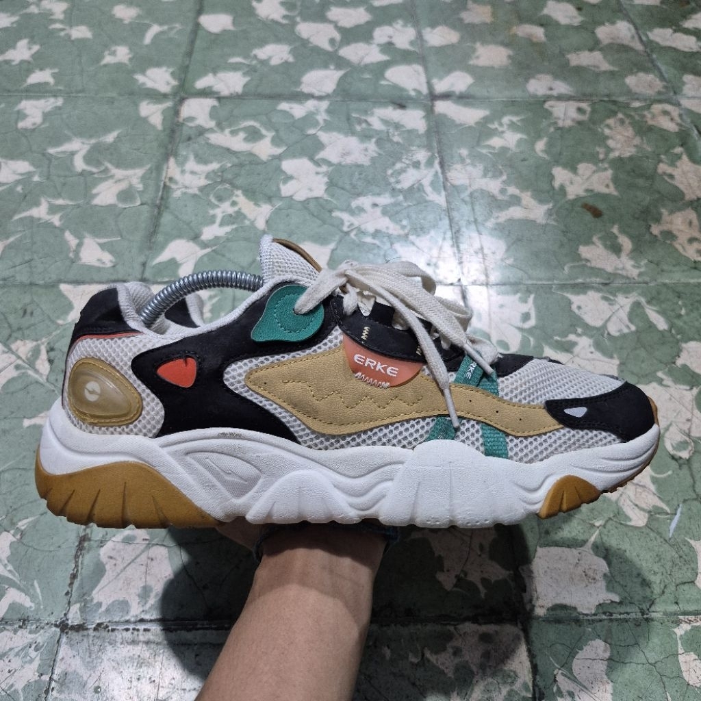 Sepatu Erke Sneakers Pria(43)