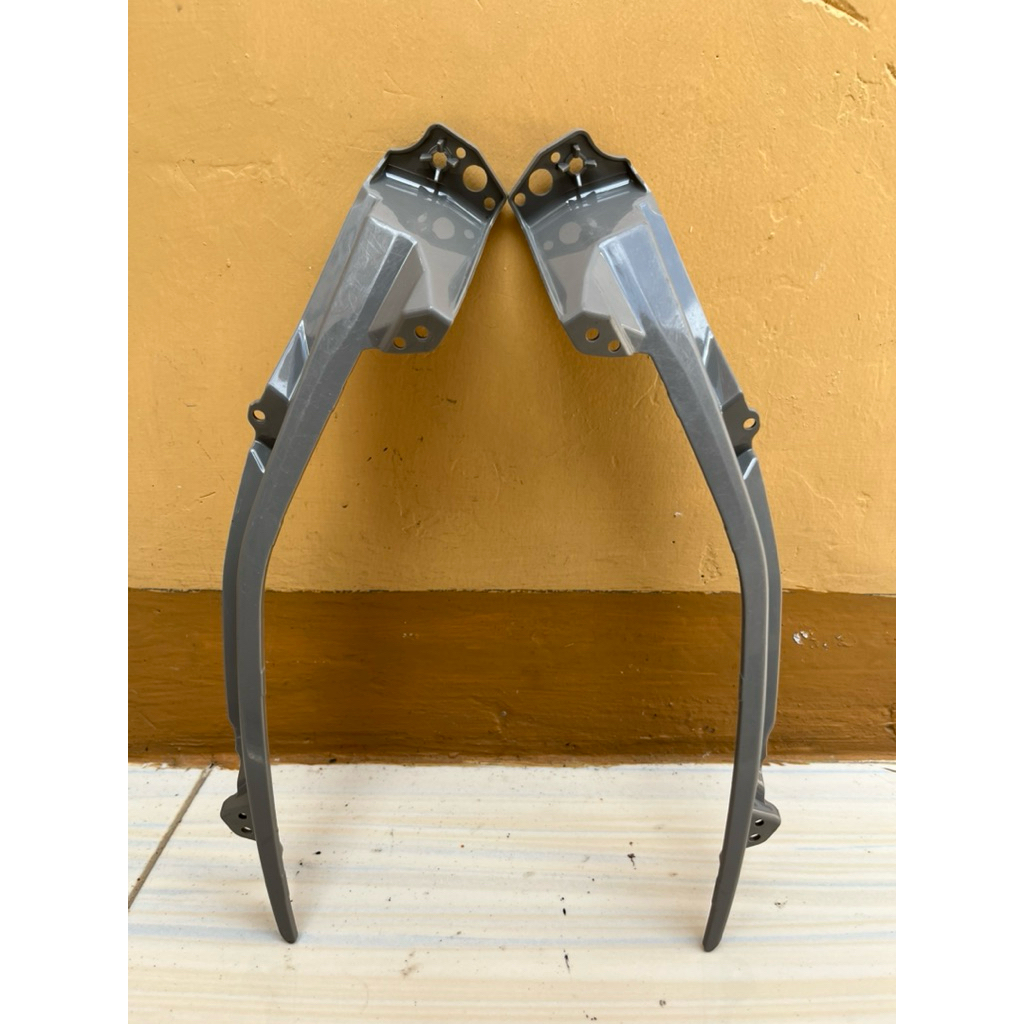 cover frame alis lampu senja bawah depan kanan kiri pcx 150 k97 original