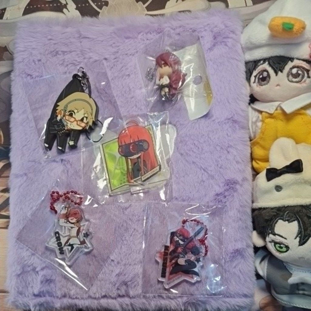 persona 3 persona 4 persona 5 official merch stande keychain