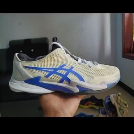 sepatu tenis asics court ff second original