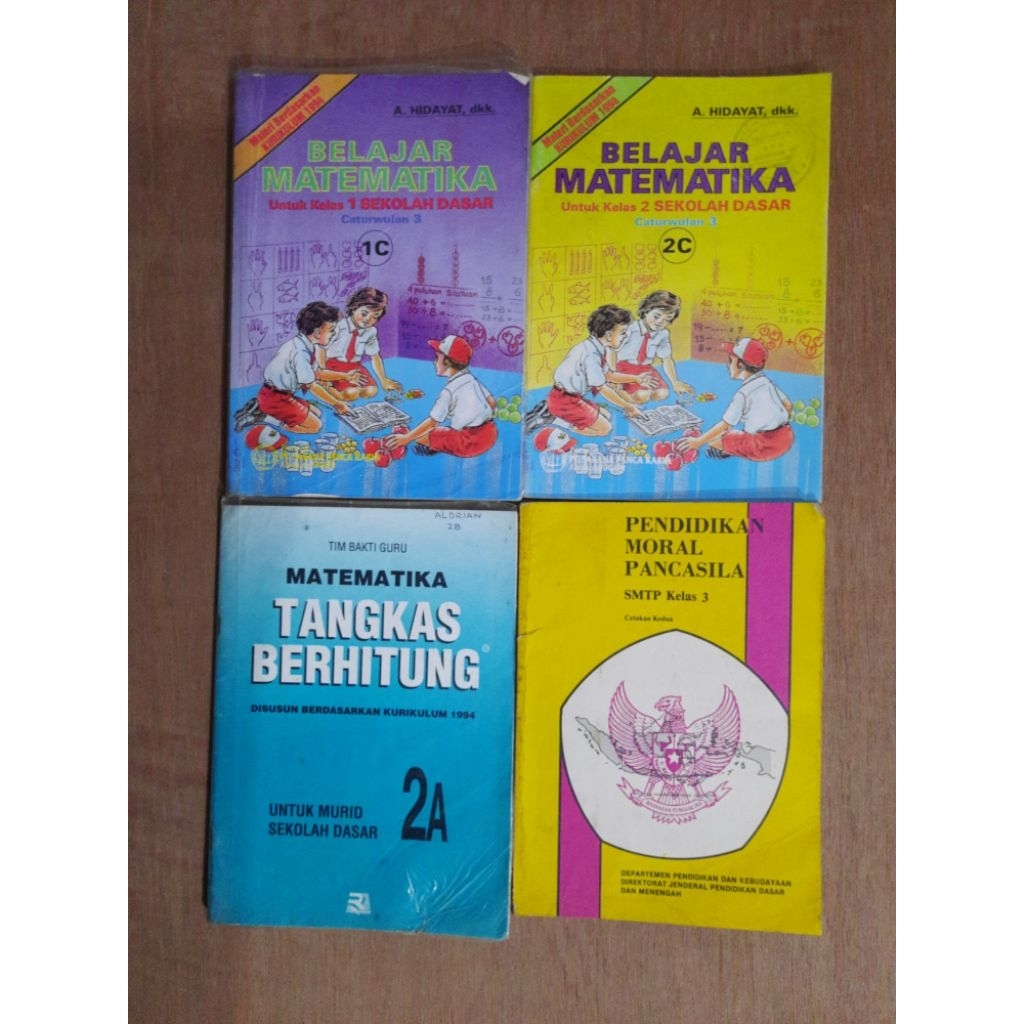 sepaket buku pelajaran lawas 1