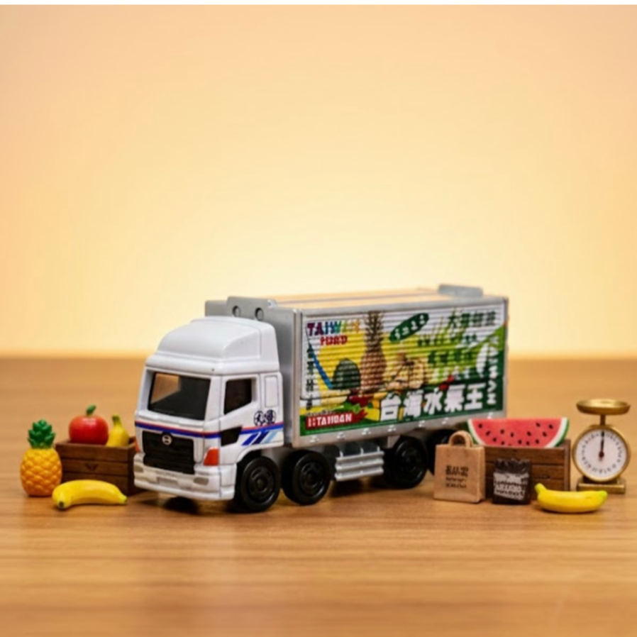 Tomica -  Hino Profia Taiwan Fruit King Diecast