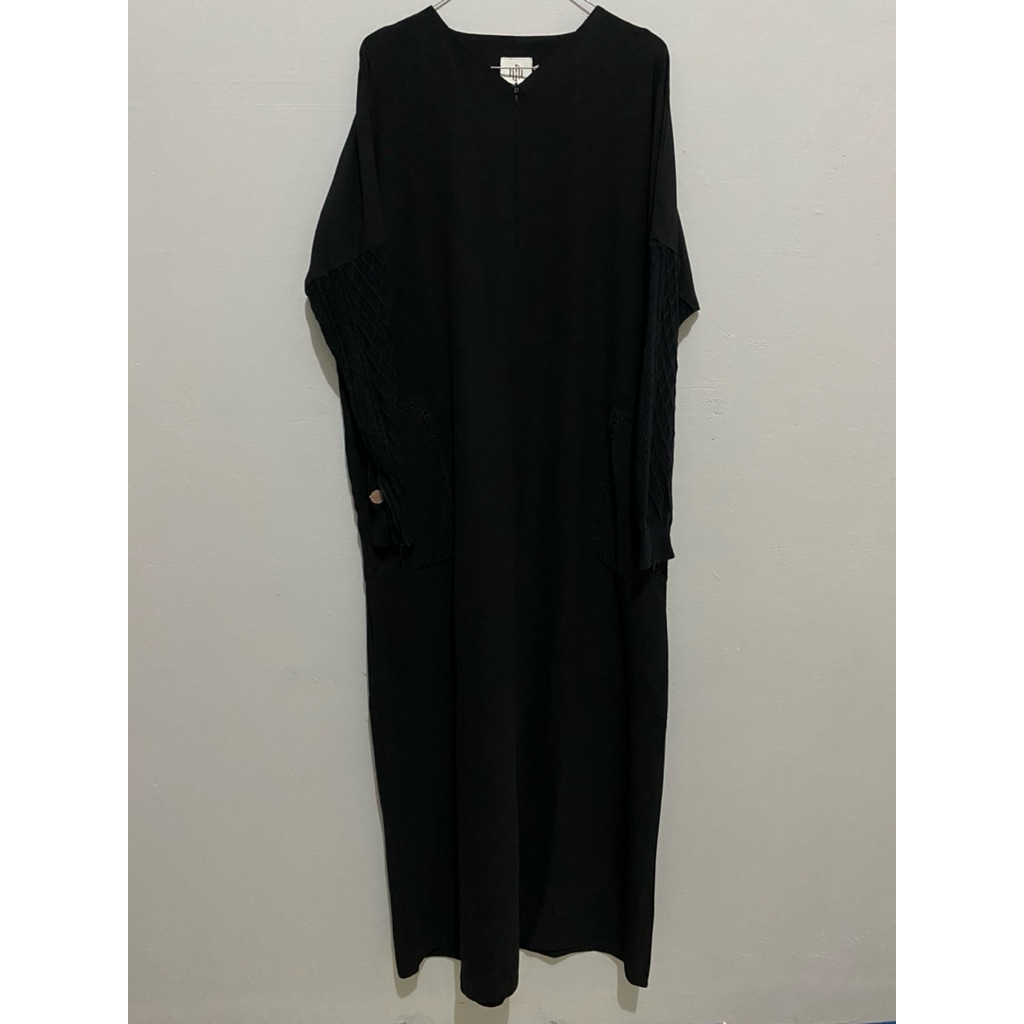 preloved itsar syari rabita black M