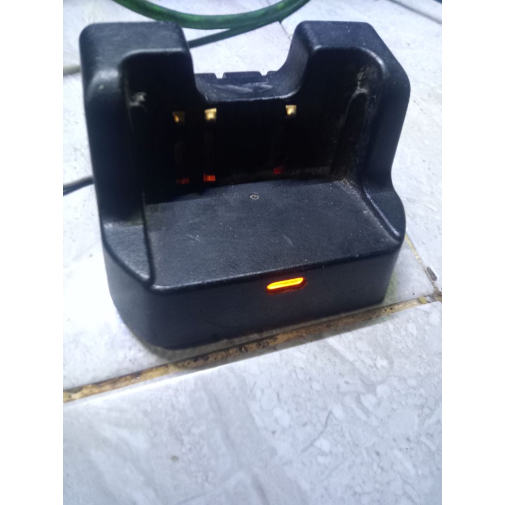 discop CHARGER YAESU FT250 secound