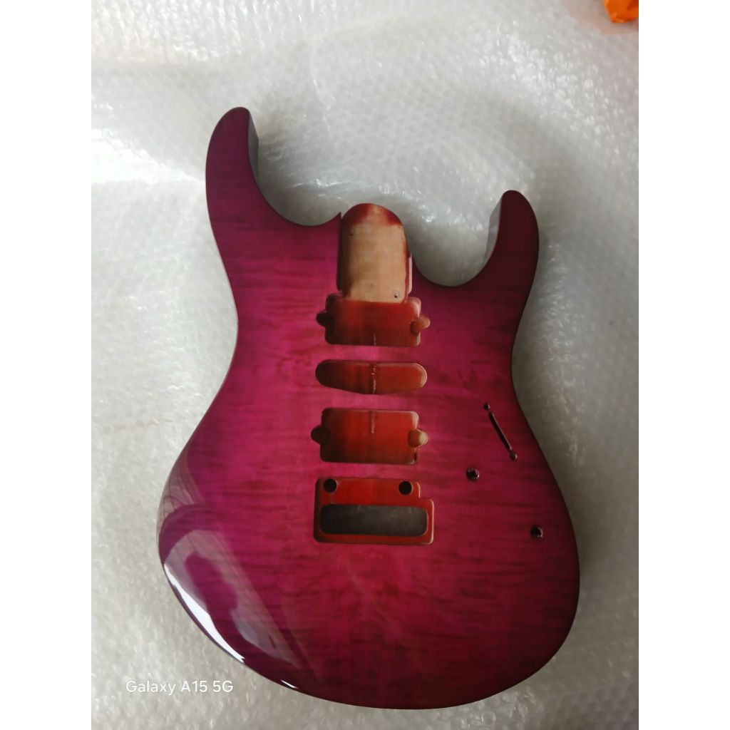 body gitar suhr 24 fret