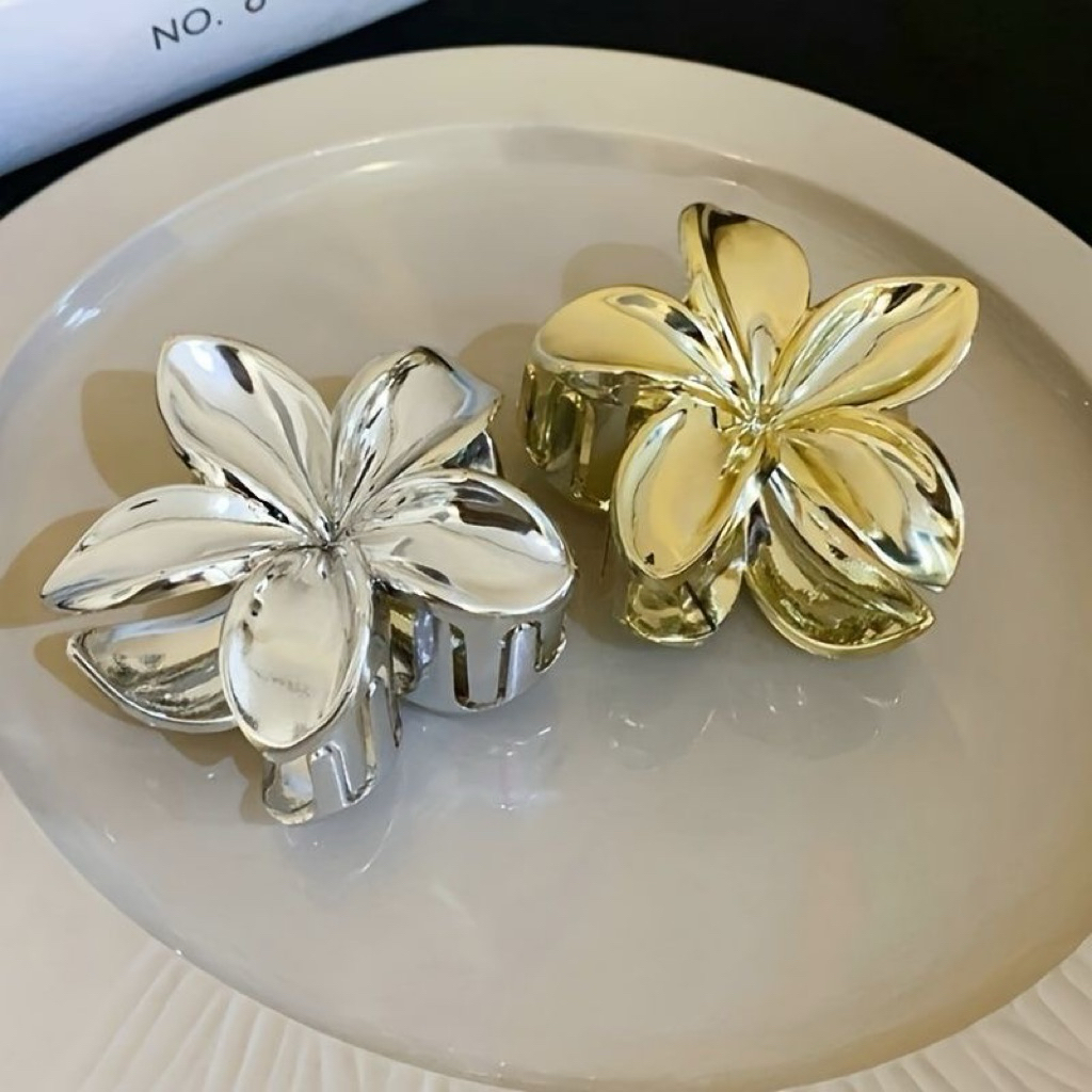 DECO - LIORA Hairclip Flower - Jepitan Rambut Kamboja Wanita - Jepit Rambut Fashion Wanita Gold Silv