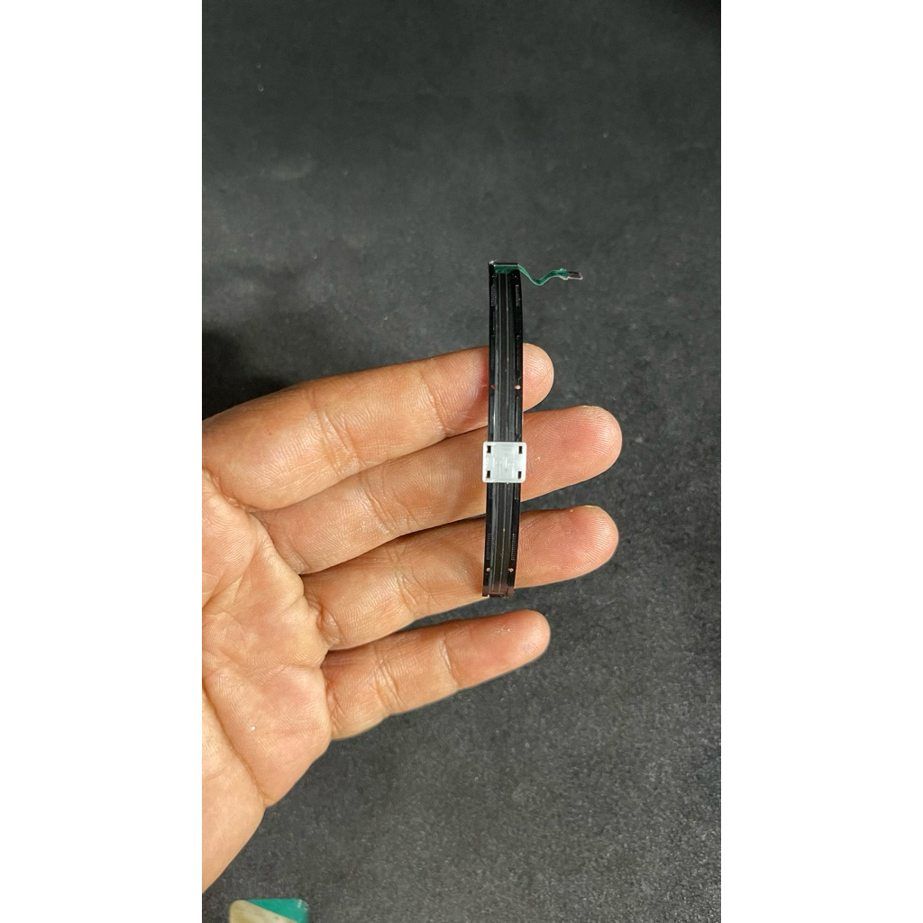 sensor lensa 100mm f2.8 GM OSS Sony