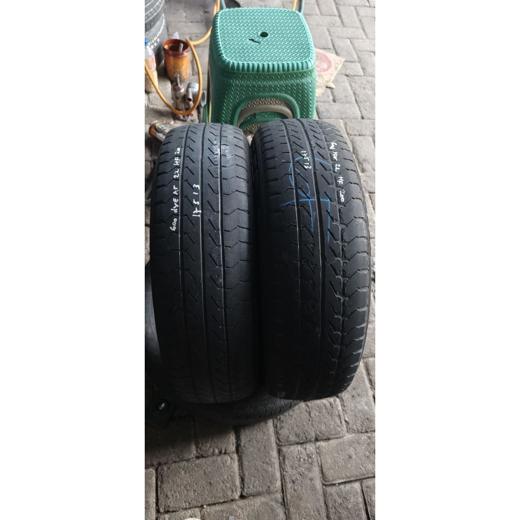 Ban bekas garitan Goodyear Wrangler DT 175 R13 LT 97/95N tahun pembuatan 2022 HF