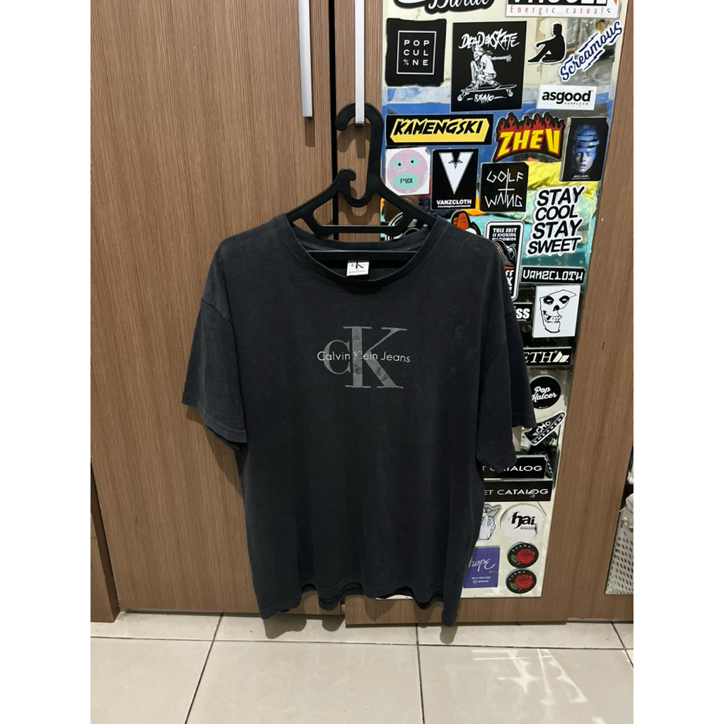 Kaos Vintage Calvin Klein Jeans Logo Monogram Black Washed