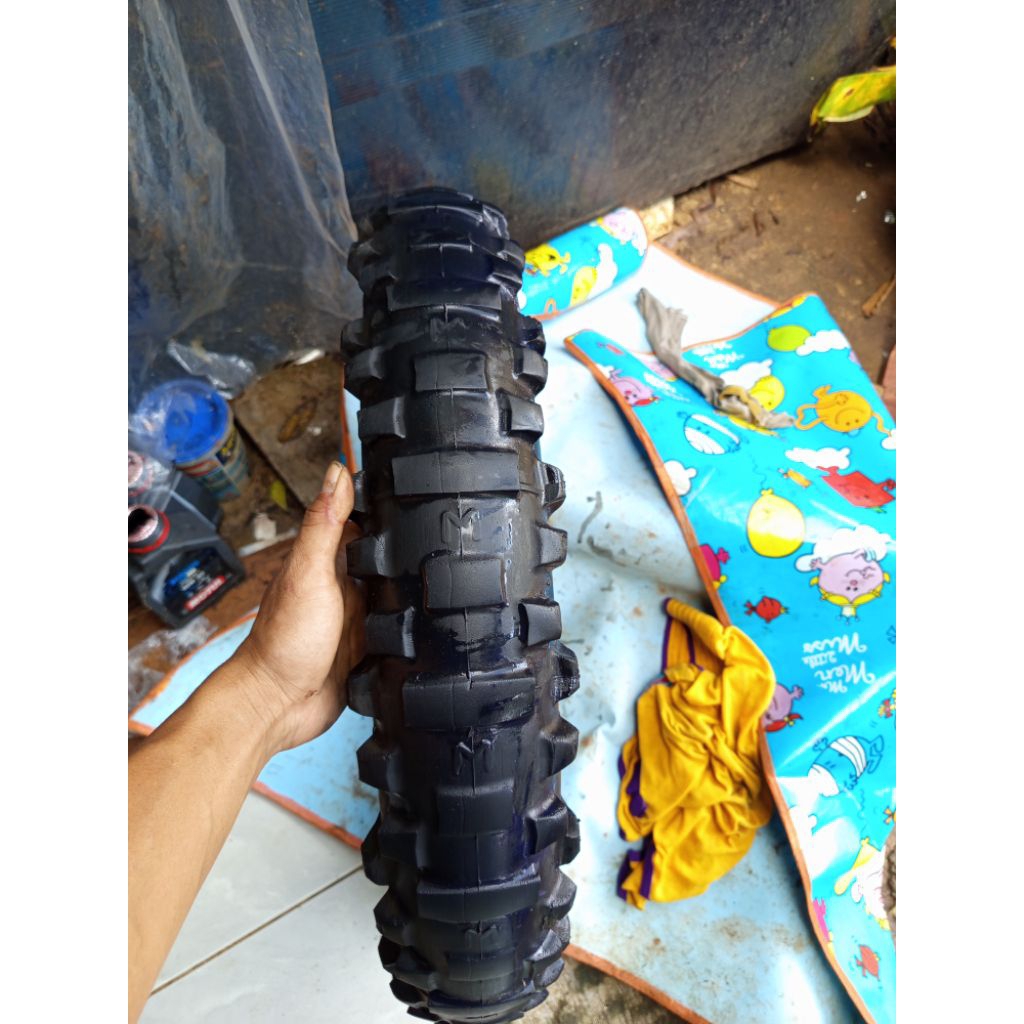 BAN TRAIL RING 18 UKURAN 140/80 MERK MICHELIN