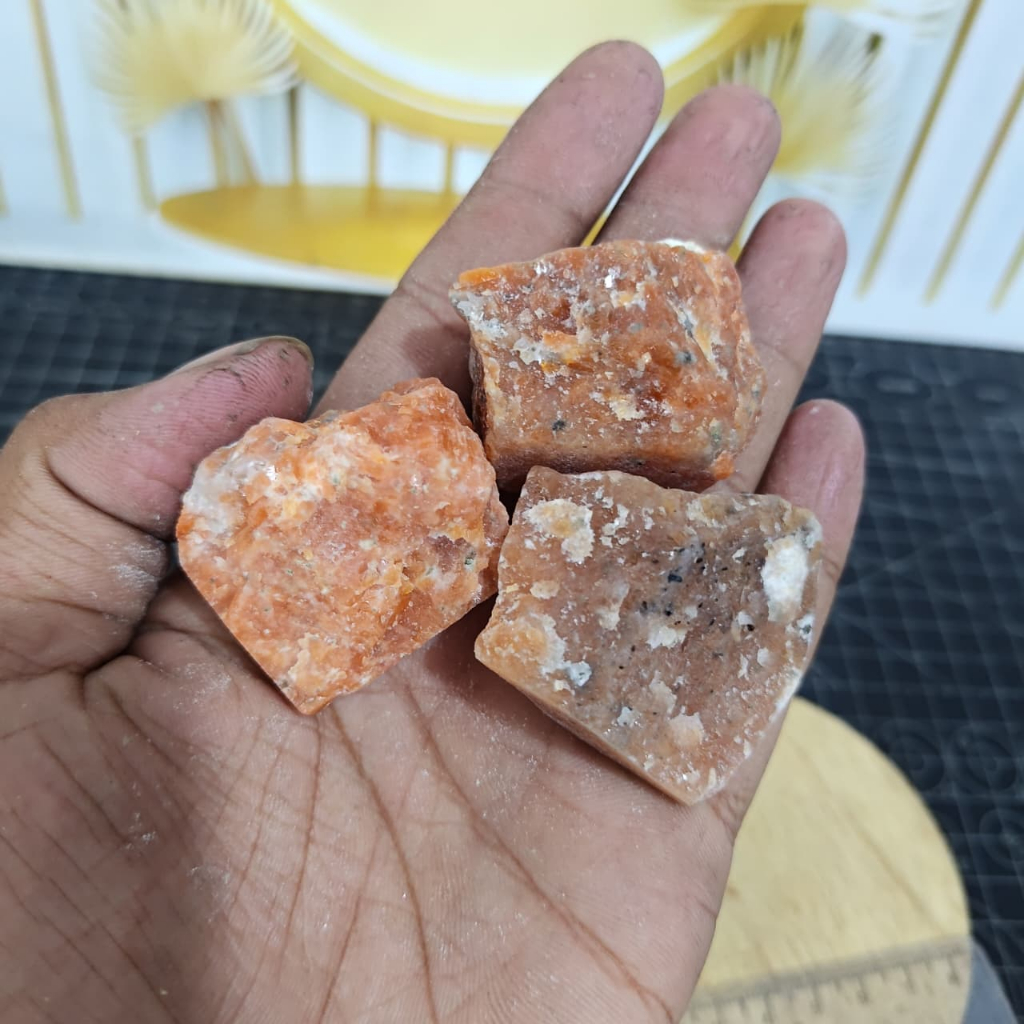 Batu Natural Bright Sunstone Rough (3)