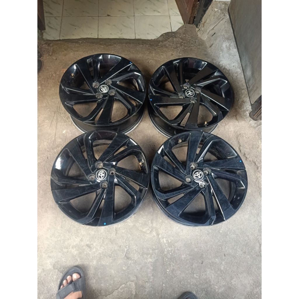 velg copotan toyota Raize r17