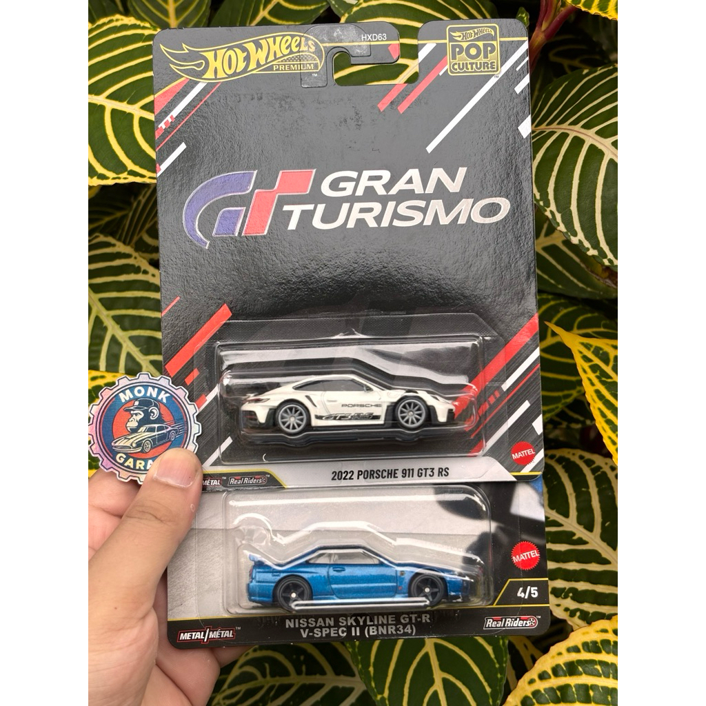 Paket hotwheels Premium Nisan r34 dan Porche