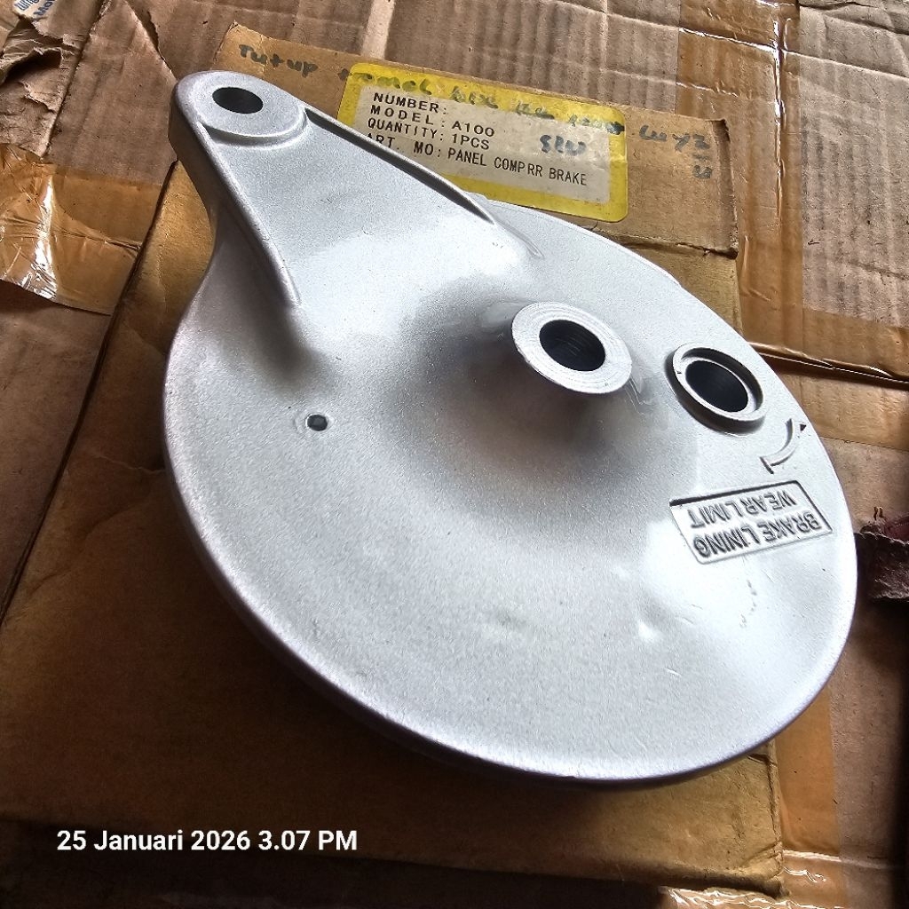 Tutup tromol belakang suzuki A100 silver.yasuho