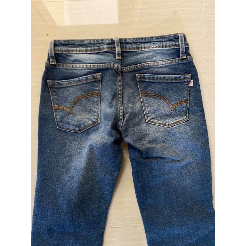 preloved likenew jeans akoo blue