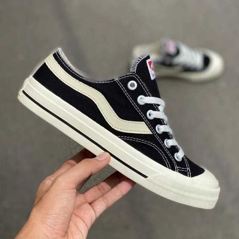 Ventela Public Low Black White/Sepatu sekolah/Sepatu ventela/Sepatu keren/Sepatu pria/Sepatu wanita/