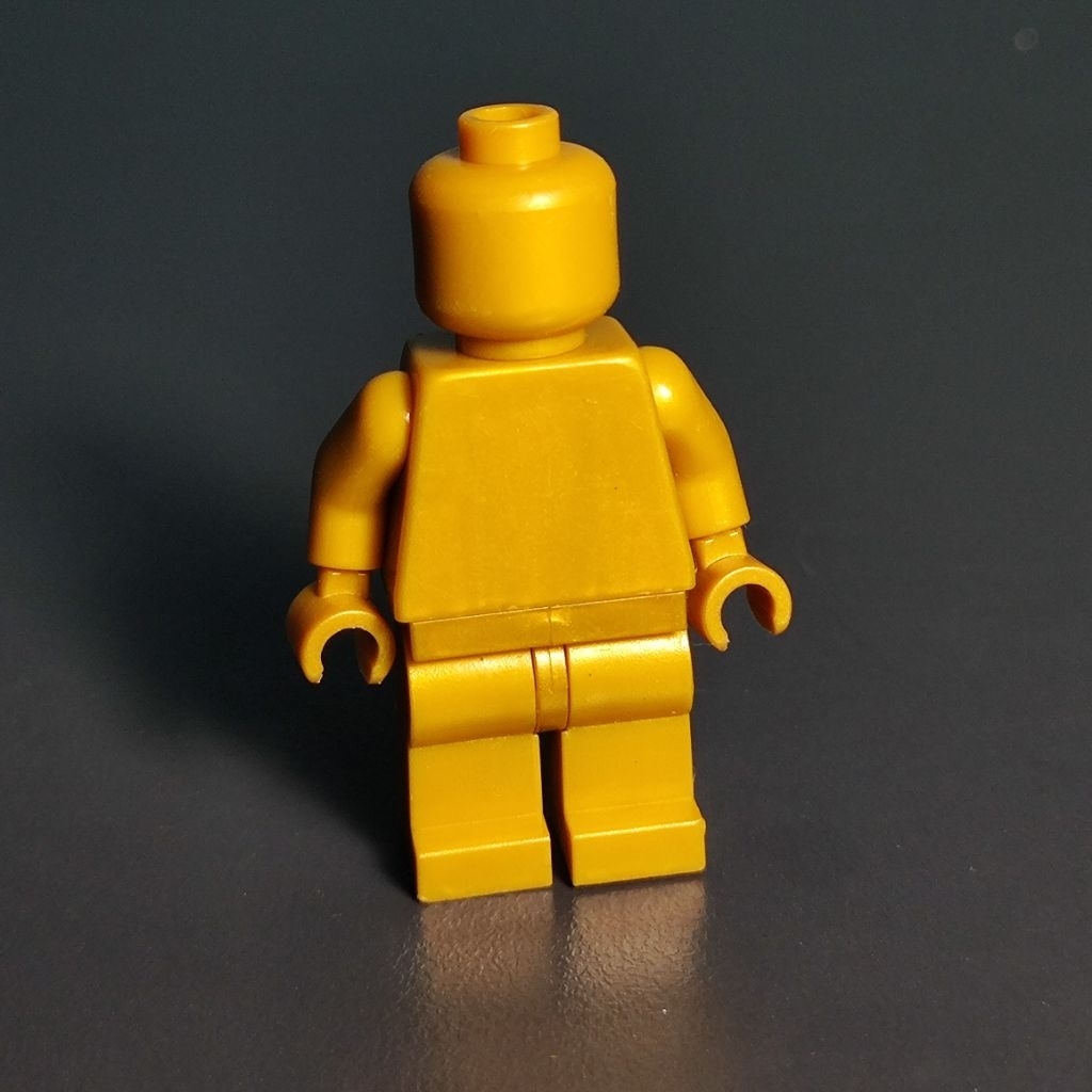Lego Minifigure Original Monochrome Gold Bekas