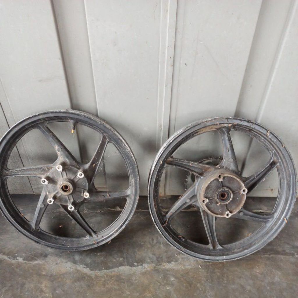 Velg cbr150 new 2014 original copotan