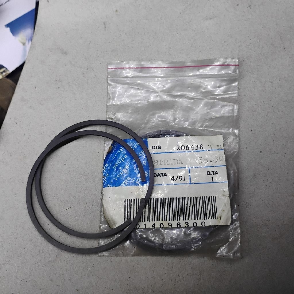 ring seher Strada 8m vespa orginal