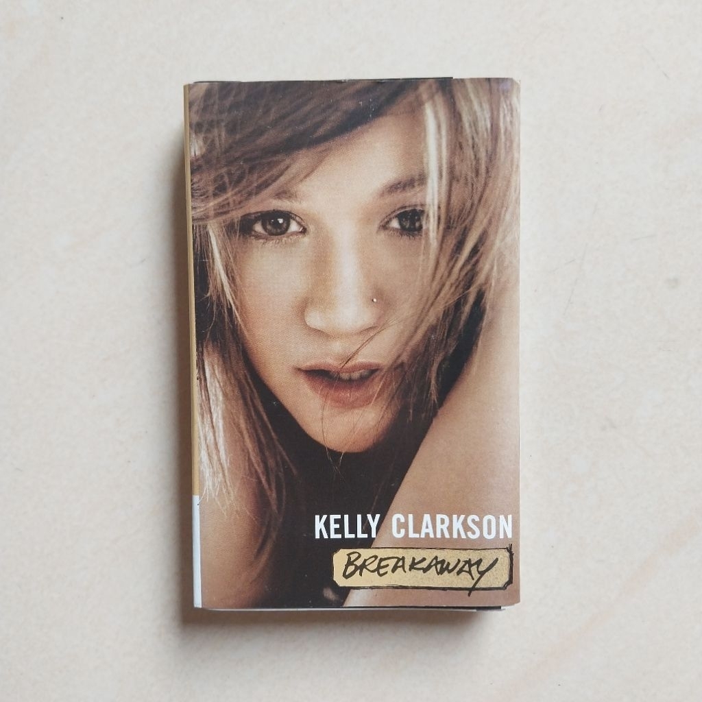 KASET KELLY CLARKSON ALBUM BREAKAWAY