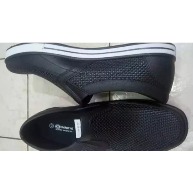 Sepatu Karet Pantofel Merk Sankyo