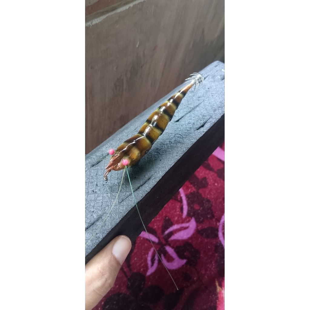 umpan cumi ukir handmade terbuat dari kayu p 9cm