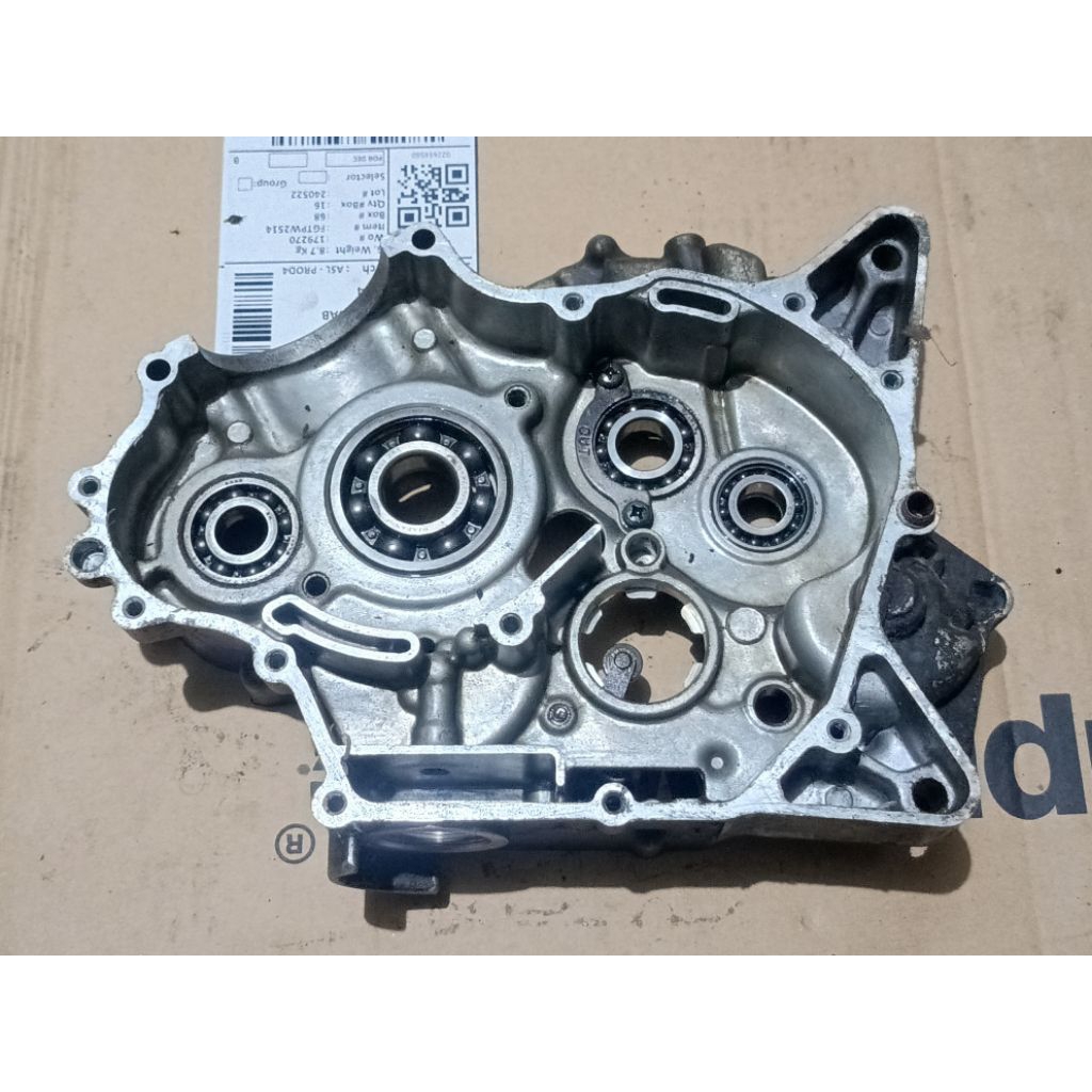 CRANKCASE BLOK KALTER KANAN OLD VIXION KODE 3C1 ORIGINAL