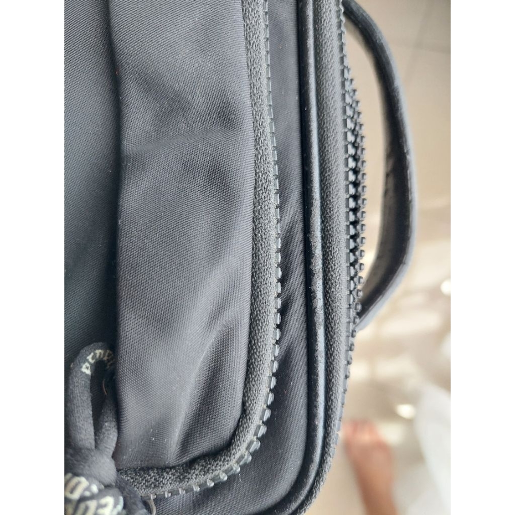 sling bag pedro preloved