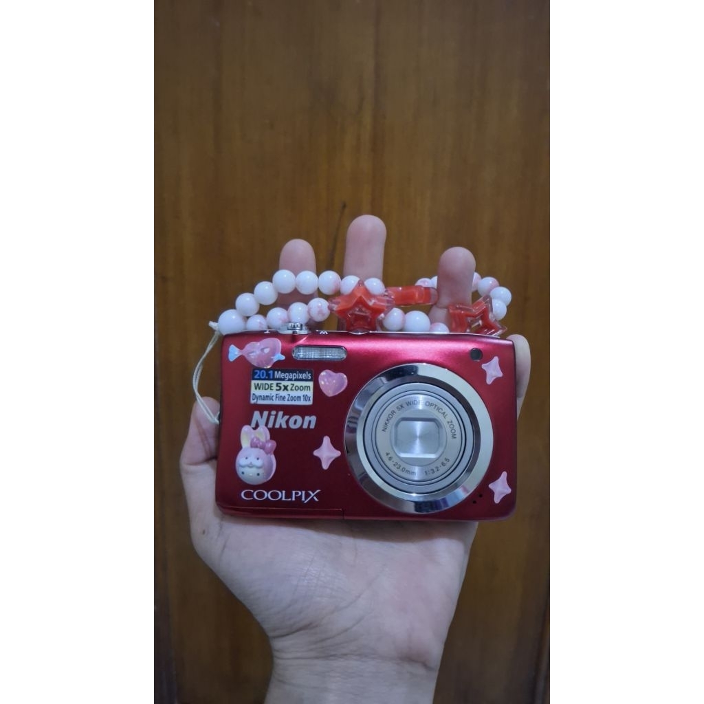 Nikon Coolpix A100 Red