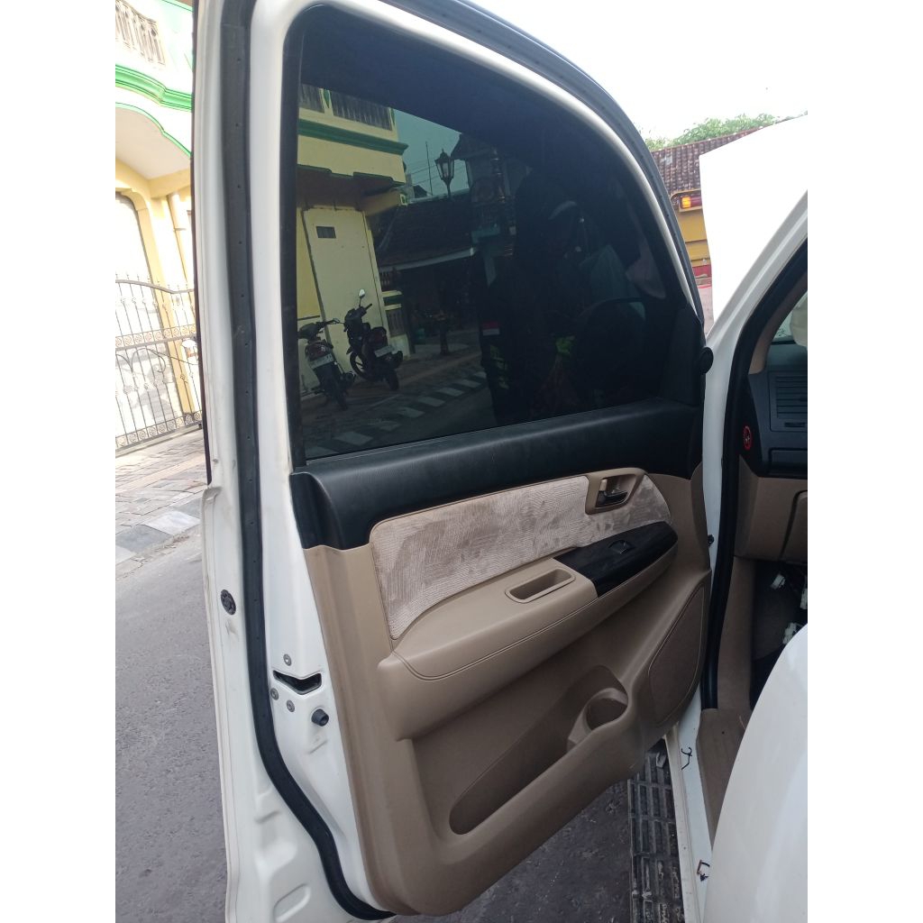 dortrim pintu fortuner vnt 2015