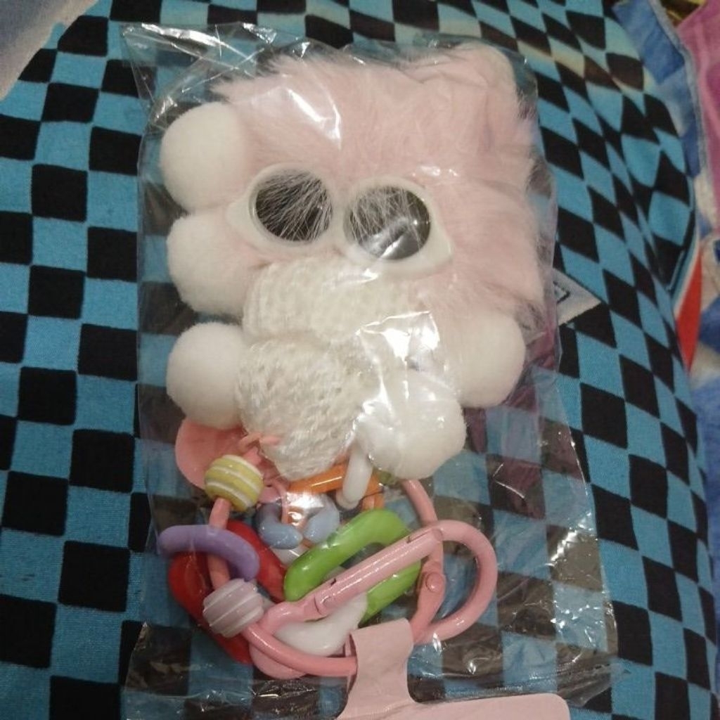 gantungan kunci boneka bulu