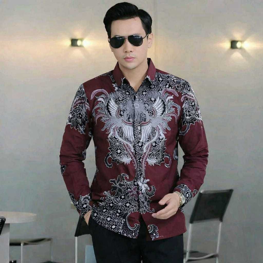 Kemeja Batik Pria Lengan Panjang Motif Terbaru Warna Burgundy Baju Batik Pria Modern