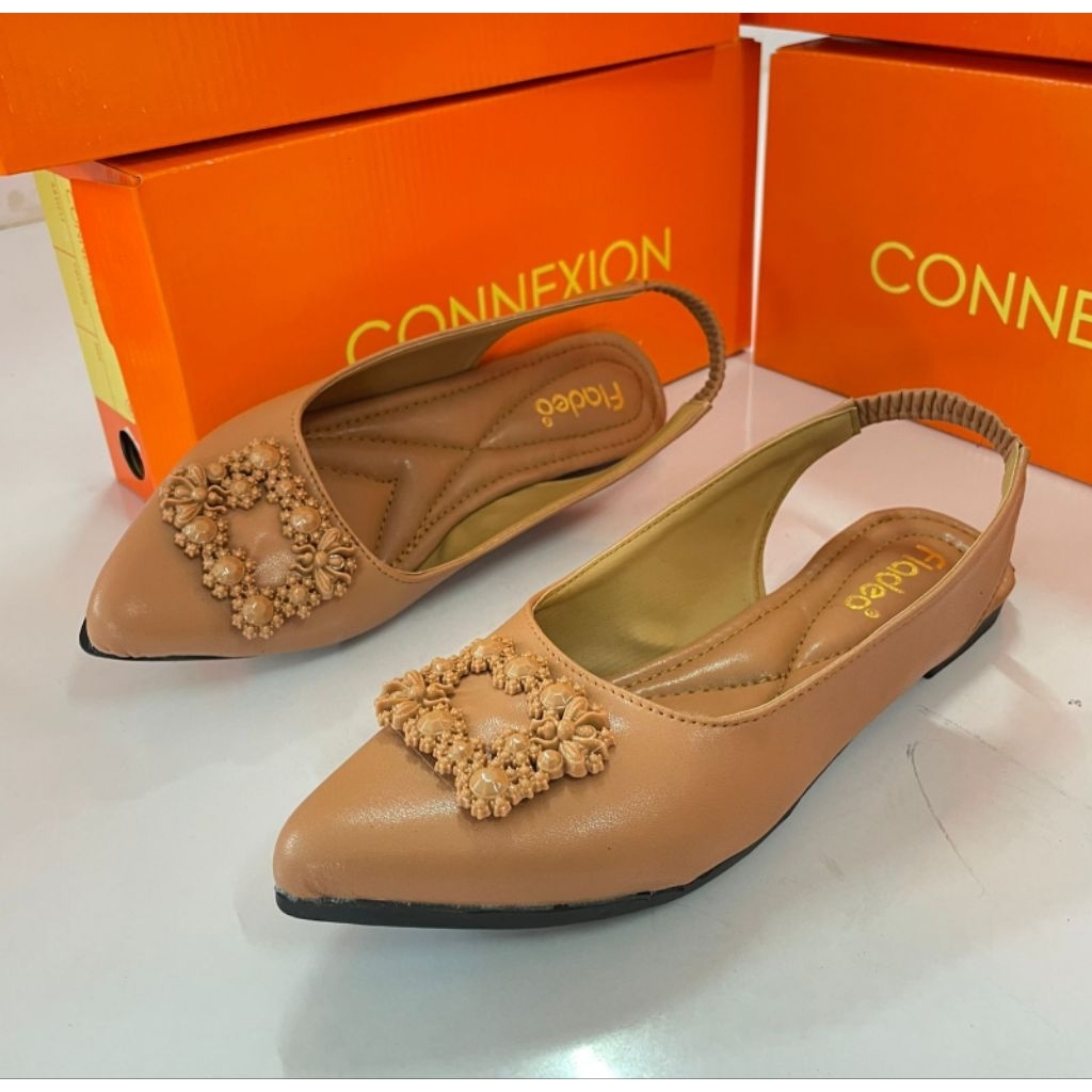 slop wanita flat tali belakang connexion TB tanpa heels empuk anti slip Trendy