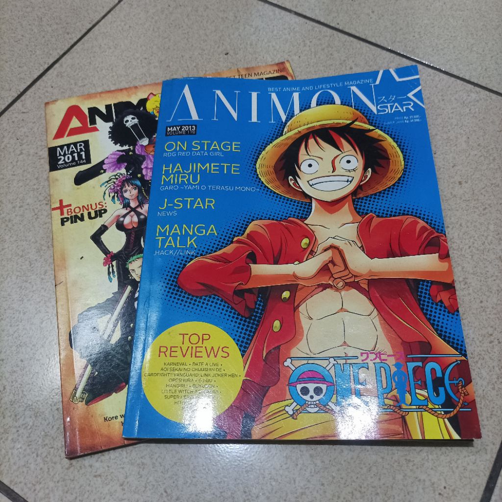 Paket Majalah Animonster Bonus Poster Edisi One Piece Gundam Vocaloid