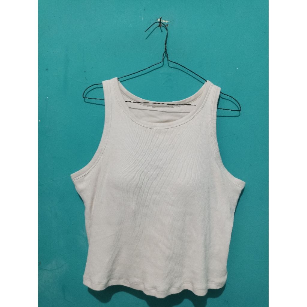 Uniqlo Tanktop Cup Bra Prlvd