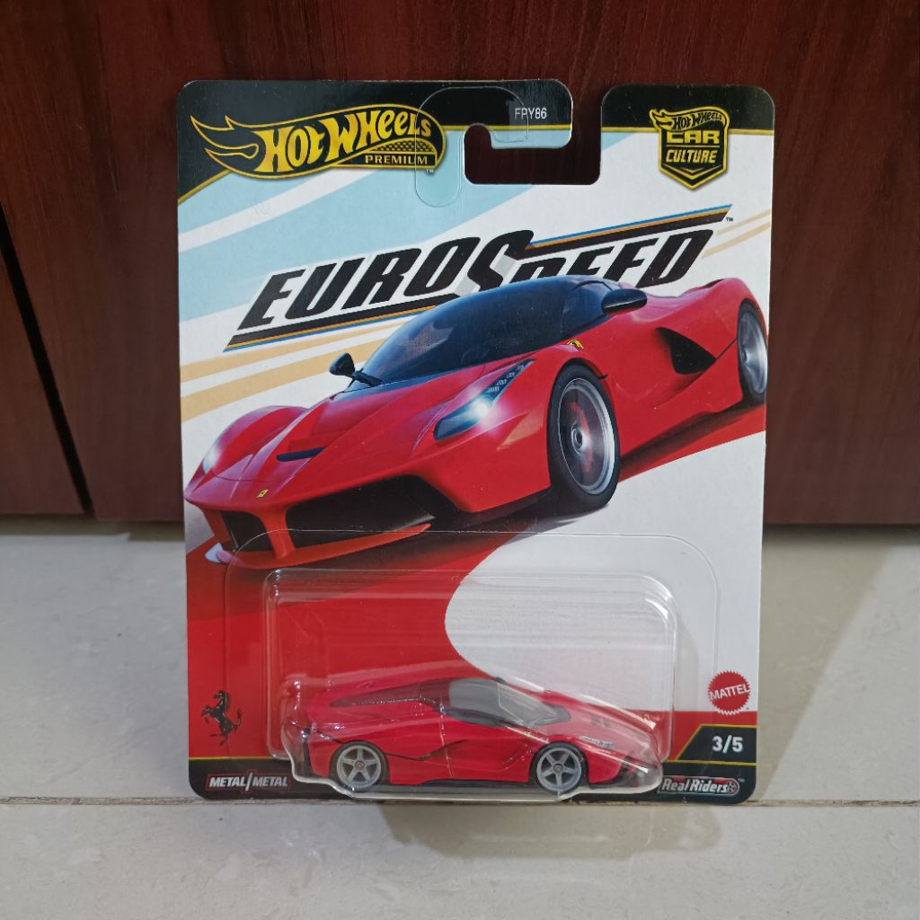 Hot Wheels Premium Euro Speed Ferrari LaFerrari - Red