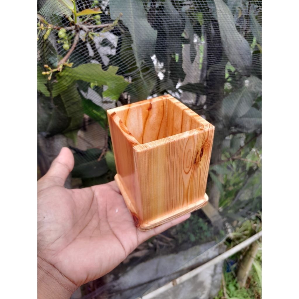 tempat pensil /hiasan meja/keraj kayu/kotak kayu