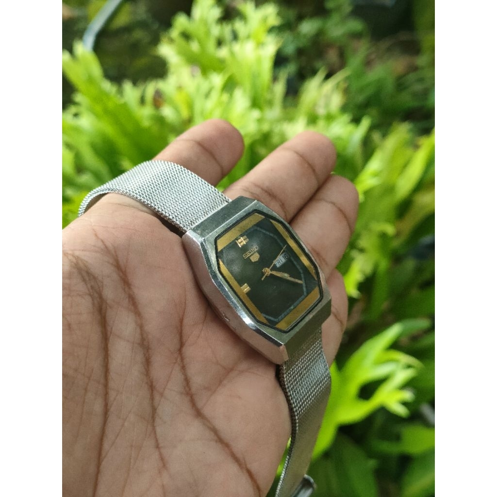 Jam tangan preloved Seiko 5 vintage automatic