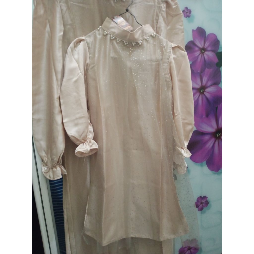 BAJU LEBARAN IBU DAN ANAK