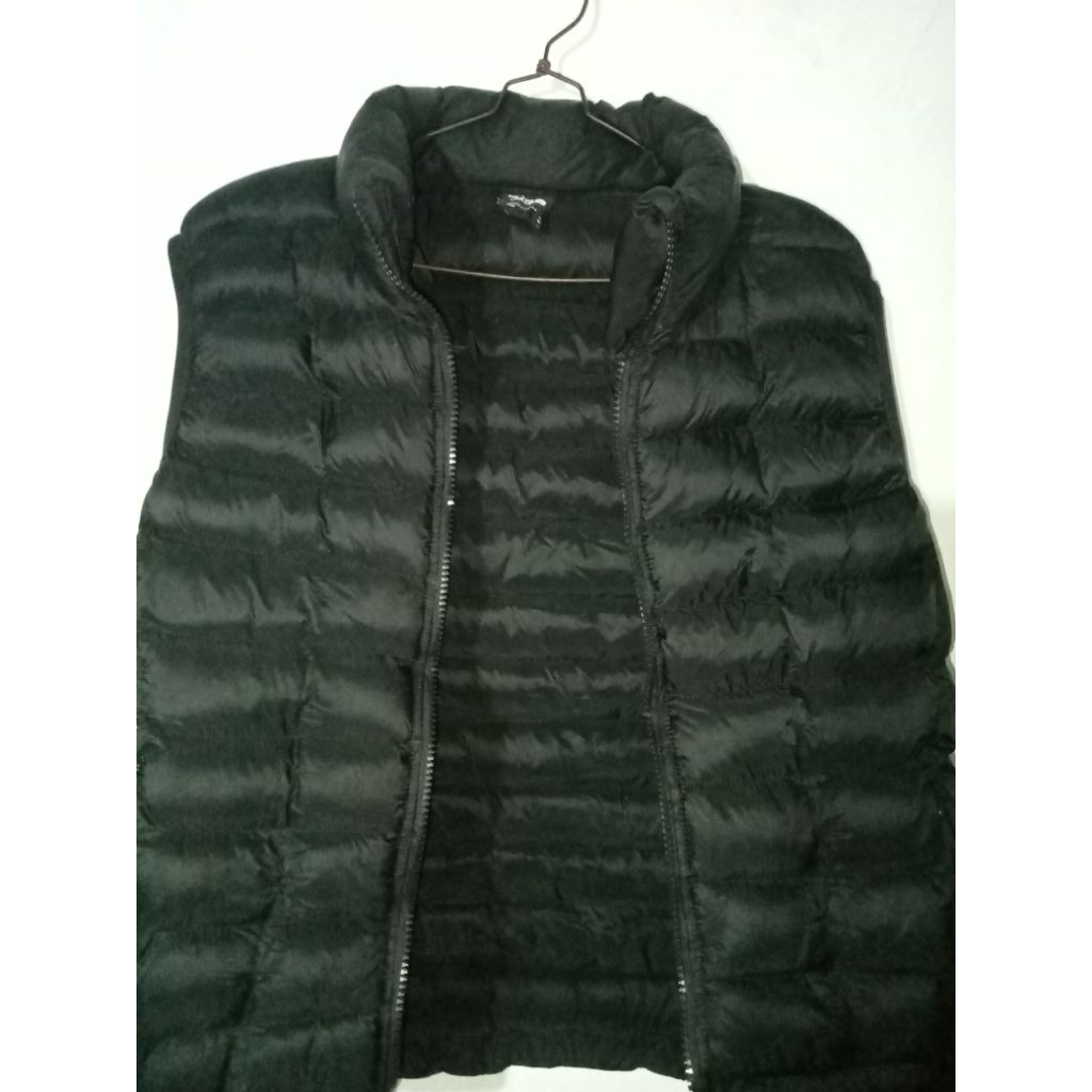 Puffer Vest - tag The North Face | Tahan Air dan Angin