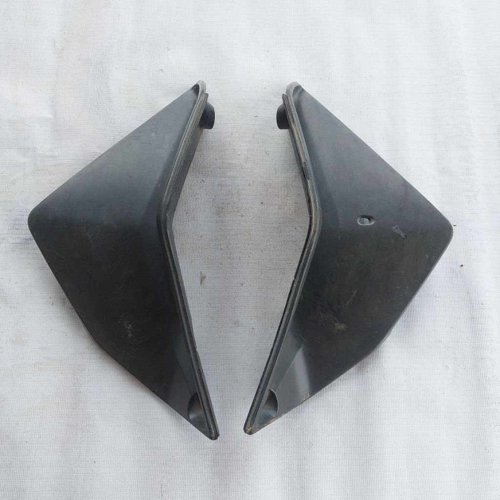 SAYAP DALAM LOUVER HONDA SUPRA HELM IN FI 125 ORIGINAL