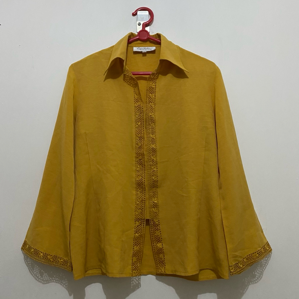 Preloved Modern Kebaya Lyne Halim