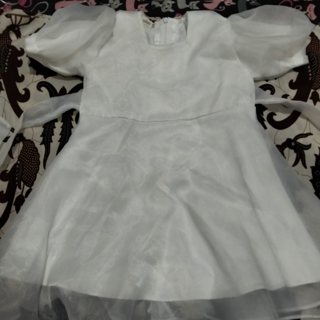 DRESS PUTIH ANAK PRELOVED