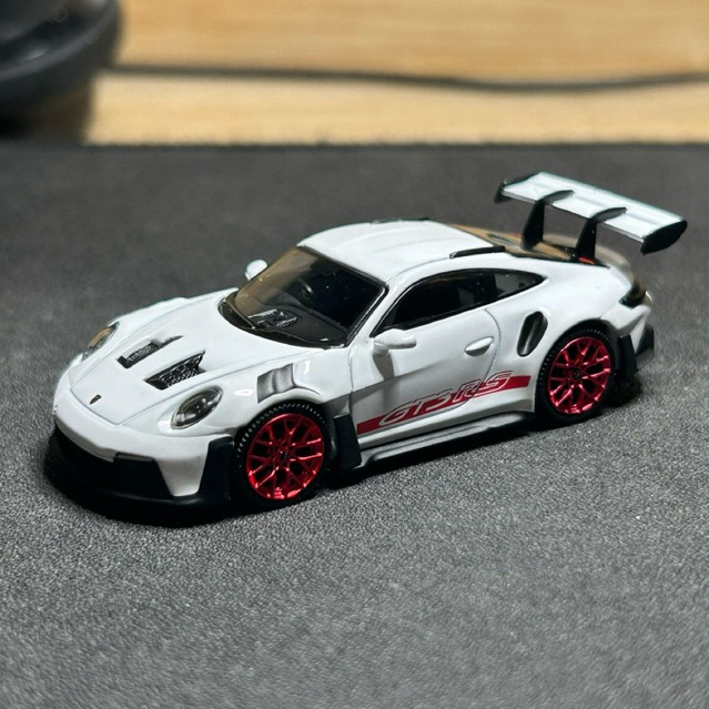 mini gt porsche 911 GT3 rs white pyro red