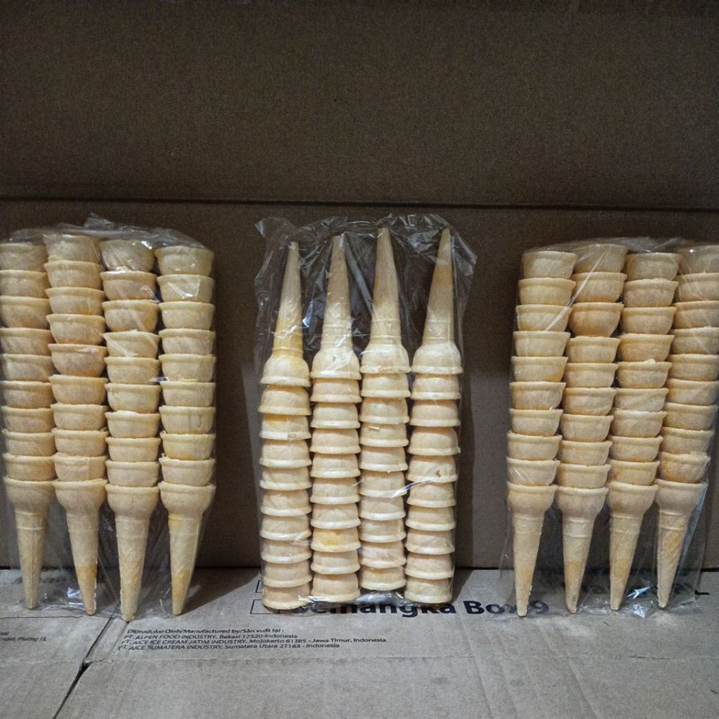 cone karakter con Tayo contong ice cream cone Spongebob kon es krim ice cream