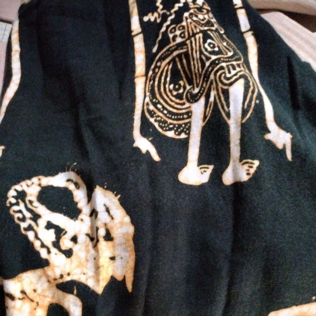 kain kerudung motif serba serbi