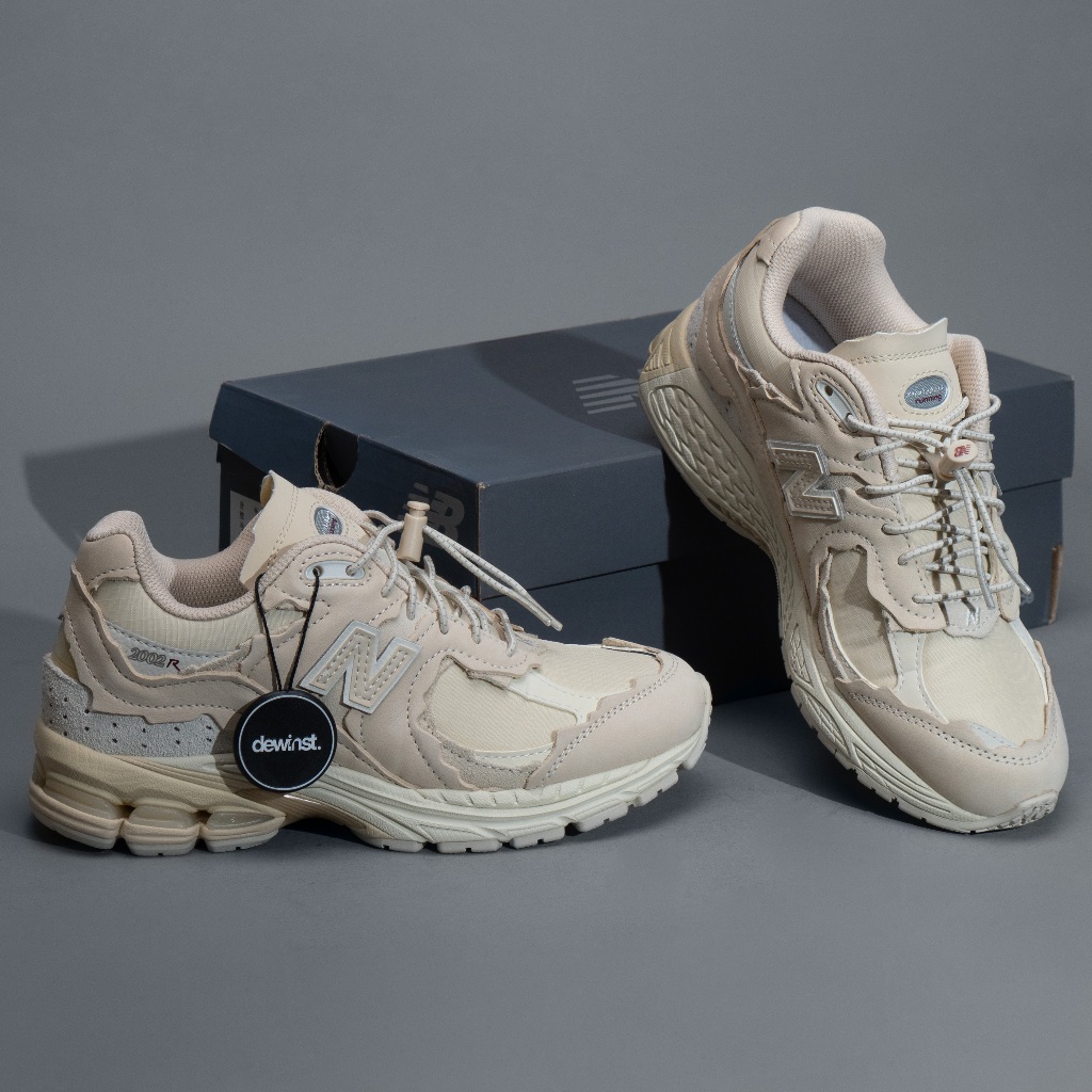 New Balance 2002R Protection Pack Sandstone