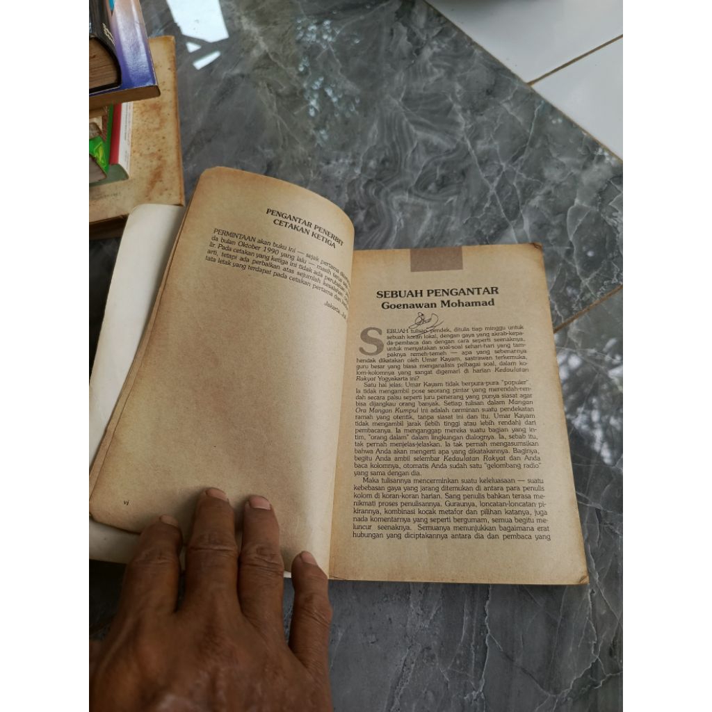 SKETSA-SKETSA UMAR KAYAM MANGAN ORA MANGAN.KUMPUL-Di GB2 kode A2