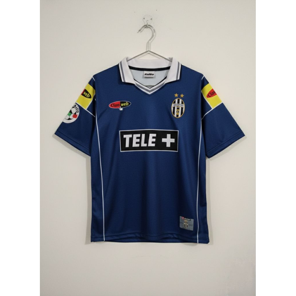 Jersey Juventus Ketiga 2000/2001